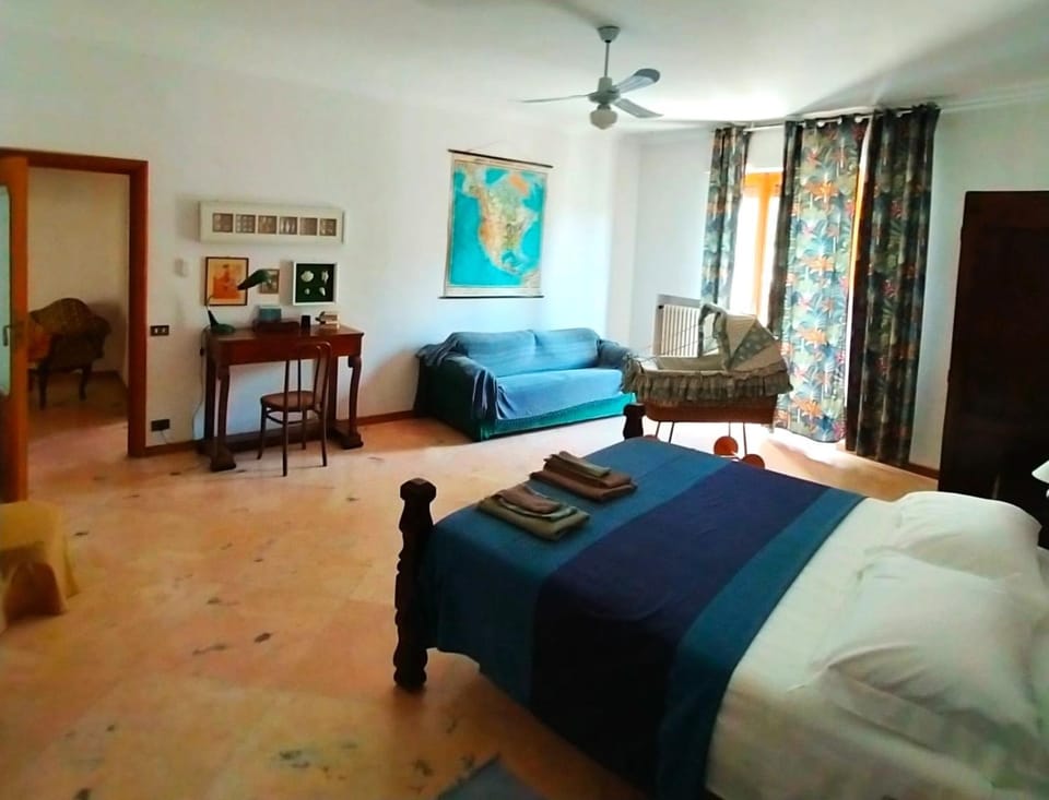 Casa Rosa Portogallo Apartment in Mola di Bari