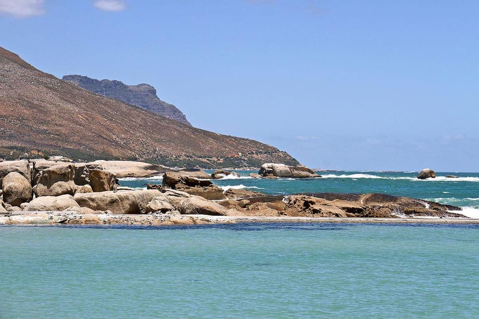 Brighton Court in Campsbay on the beach. Apartment in Camps Bay