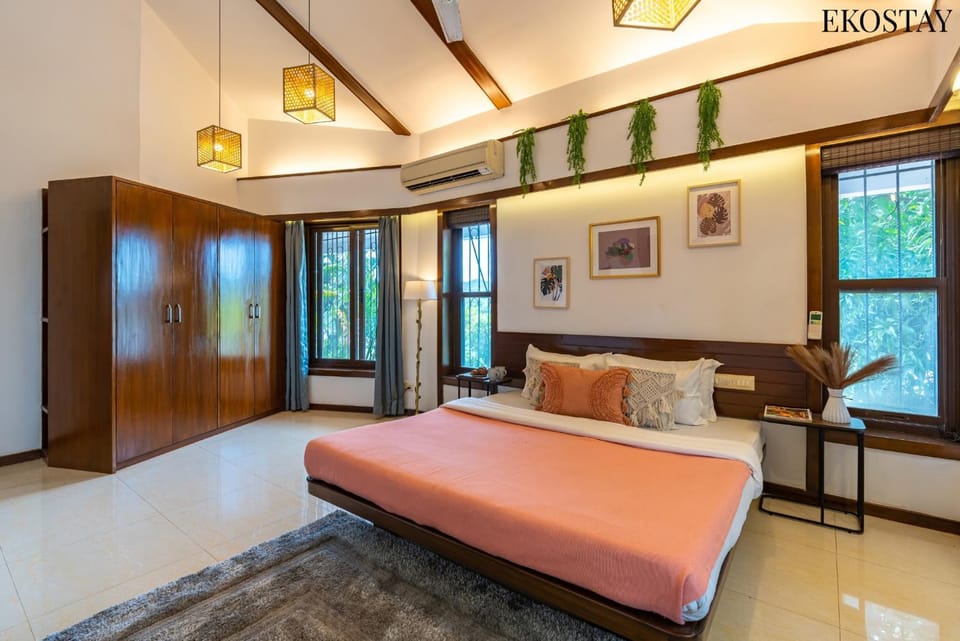Bed, Photo of the whole room, Bedroom, wardrobe