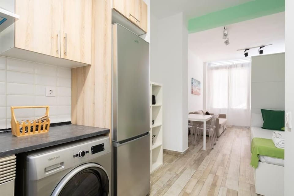 Nice flat at street level - Madrid Río Tri-Pedrero Apartment in Madrid