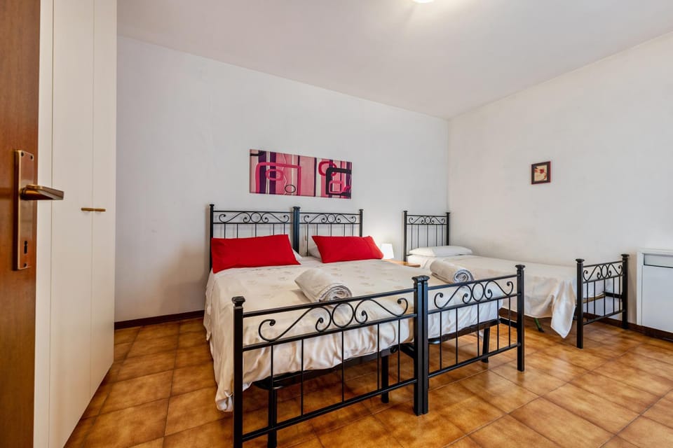 Property building, Living room, Bedroom