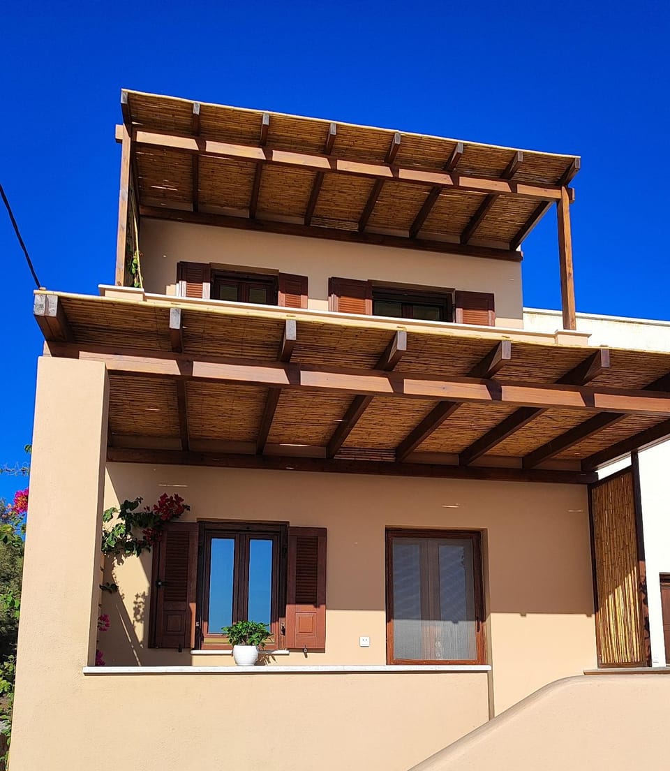 Property building, Day, View (from property/room), Balcony/Terrace, Decorative detail