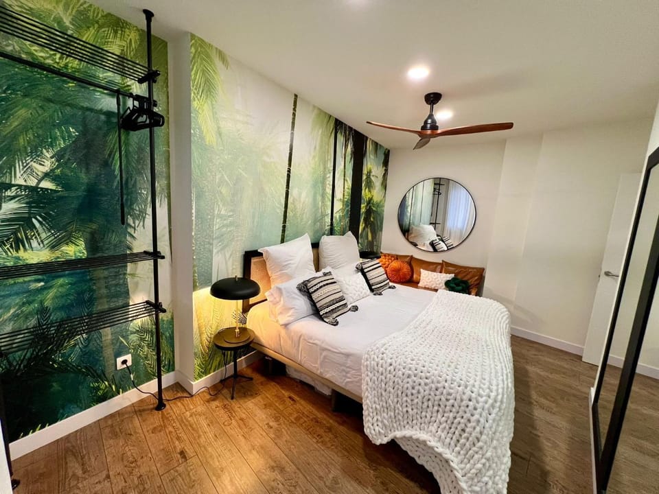 Bed, Bedroom