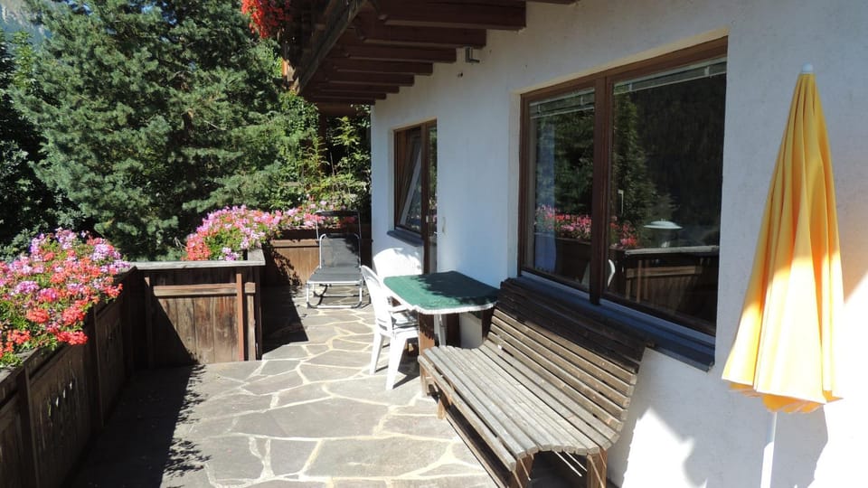 View (from property/room), Balcony/Terrace