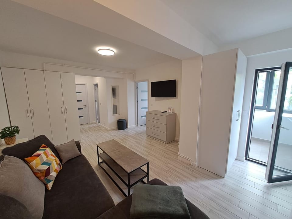 Come&Enjoy Apartment in Craiova