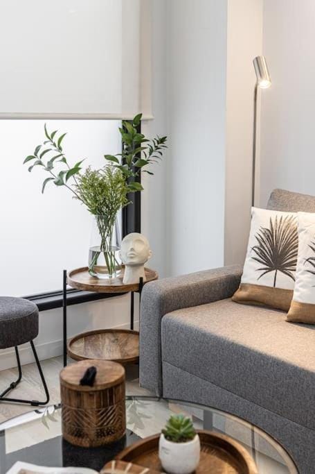 Duplex in B. Salamaca - Wizink Center 6 Pax H126 Apartment in Madrid