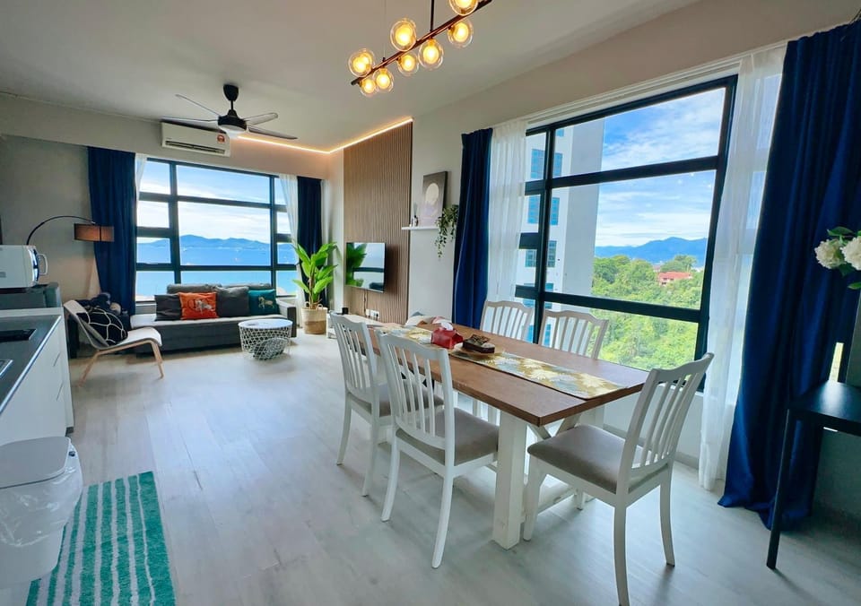Natural landscape, Living room, Dining area, Mountain view