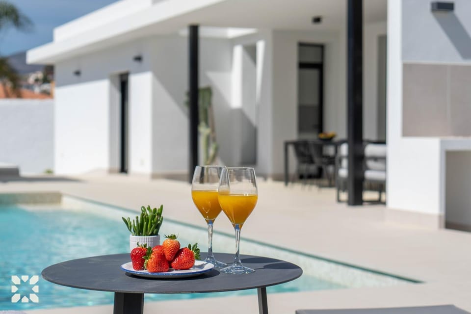 Patio, Day, Pool view, Swimming pool, sunbed
