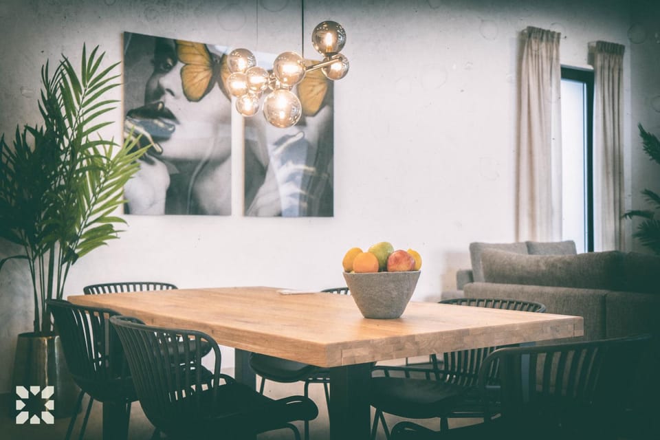 Decorative detail, Dining area