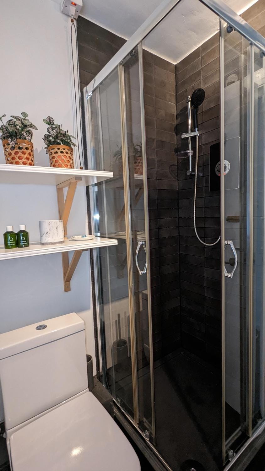 Charming & Quaint Old Compton Apartamento - Quiet Guests Only Allowed, No Parties Allowed, Over 25 years old or families Apartment in City of Westminster