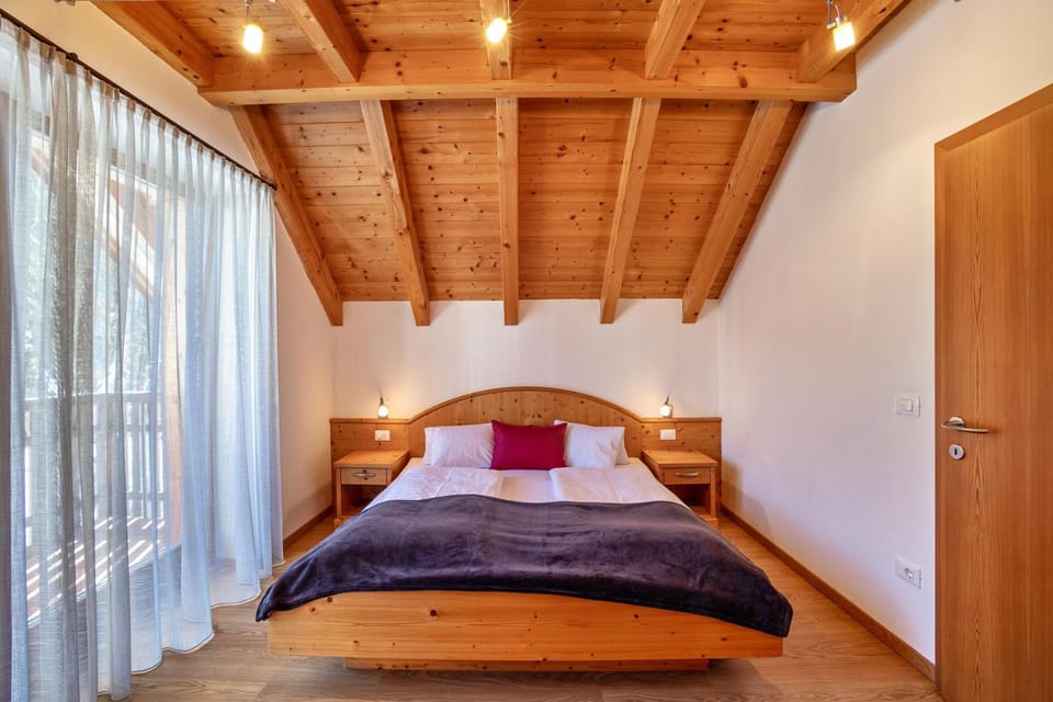 Property building, Living room, Bedroom