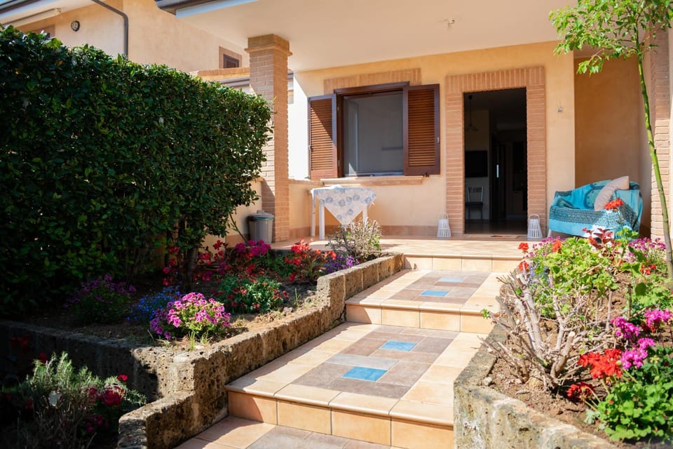 Property building, Spring, Garden