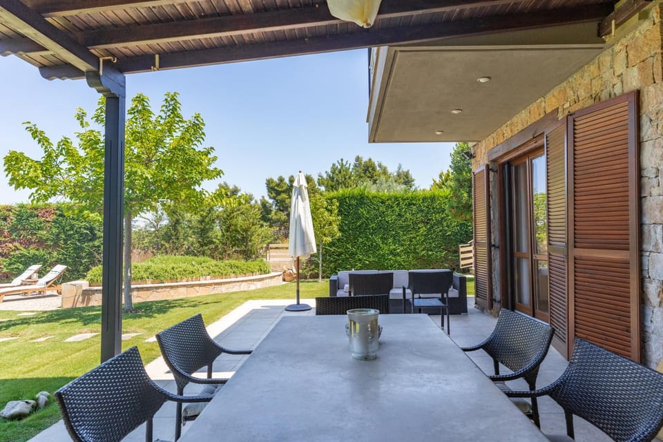 Balcony/Terrace, Dining area