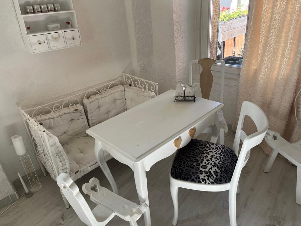 Les coeurs brisés Chalet in Sierre