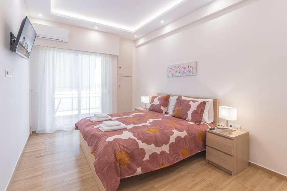Bed, TV and multimedia, Bedroom, air conditioner