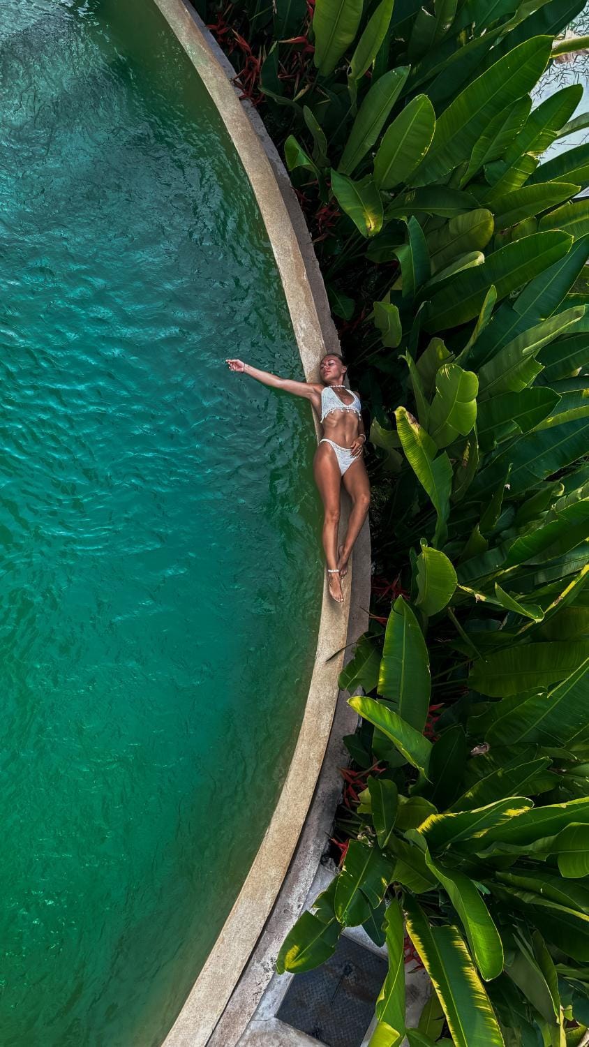 Pool view, Swimming pool