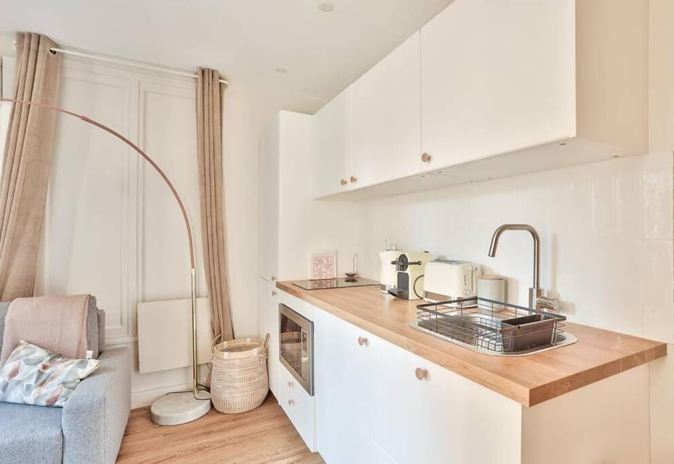 Cozy Apartment Paris Center for 3 Apartment in Paris