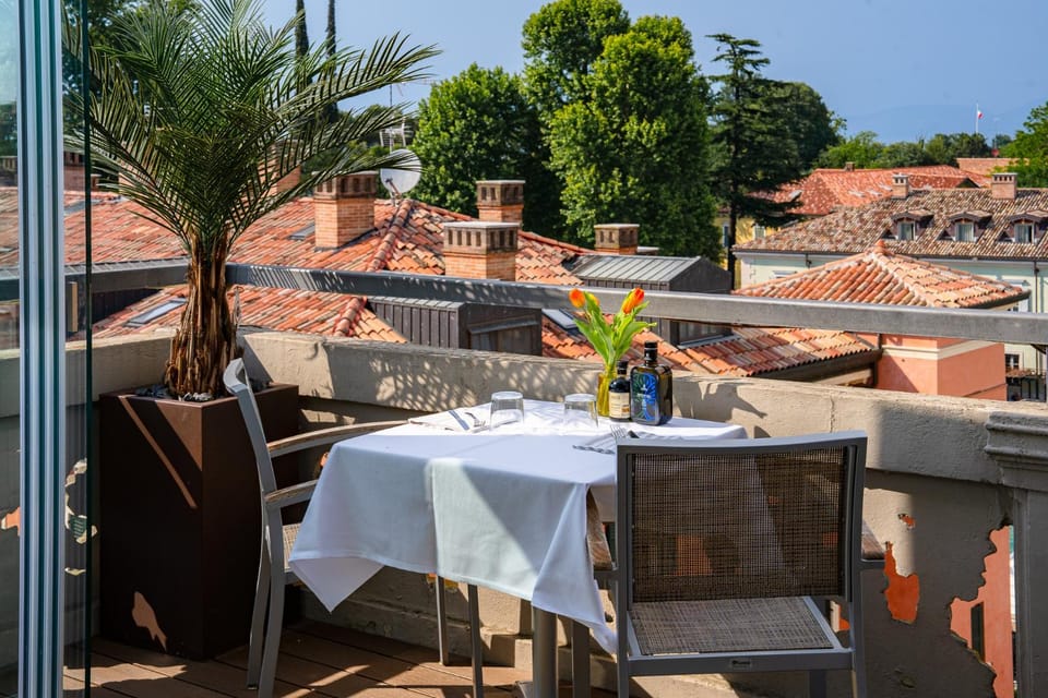 Aparthotel All'Orologio Apartment in Peschiera del Garda
