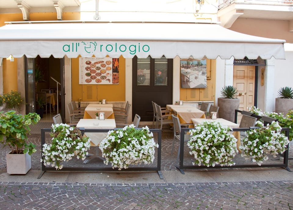 Aparthotel All'Orologio Apartment in Peschiera del Garda