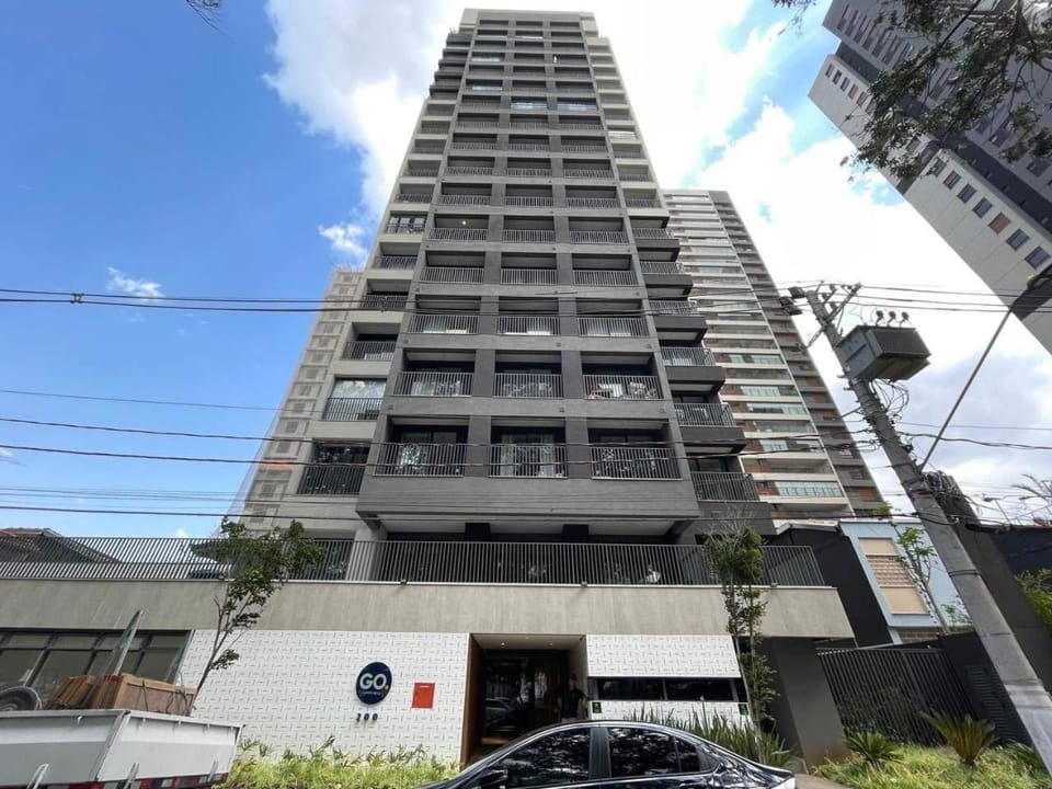 Property building, Facade/entrance, Day