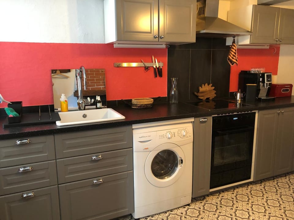 Kitchen or kitchenette, pet friendly, washing machine