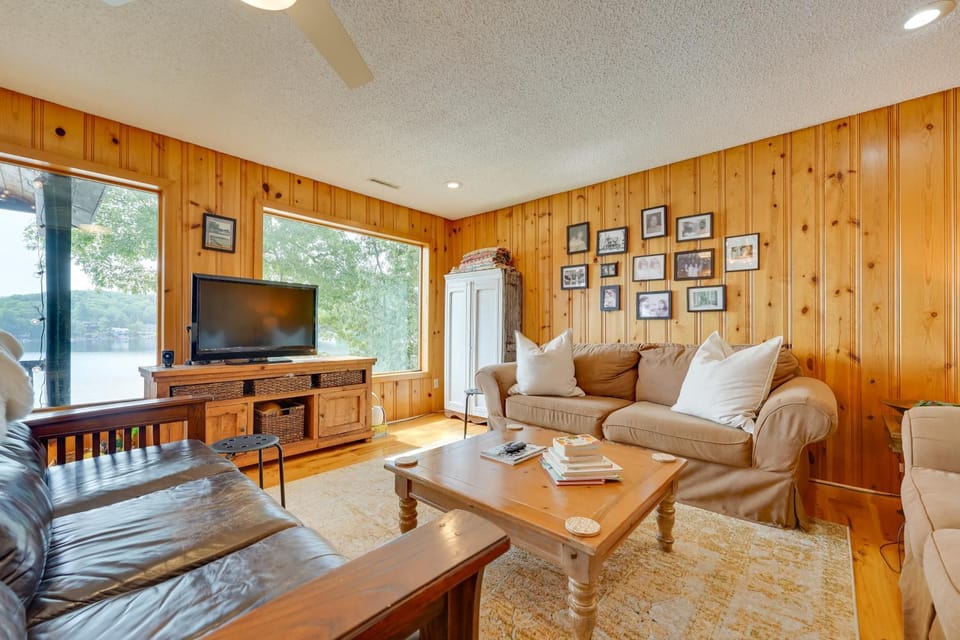 Lakefront Queensbury Home: Kayaks + Boat Dock House in Queensbury