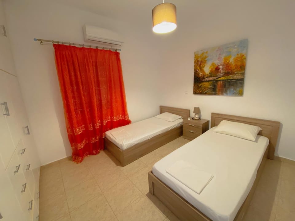 Sifneiko Arxontiko Bed and Breakfast in Milos