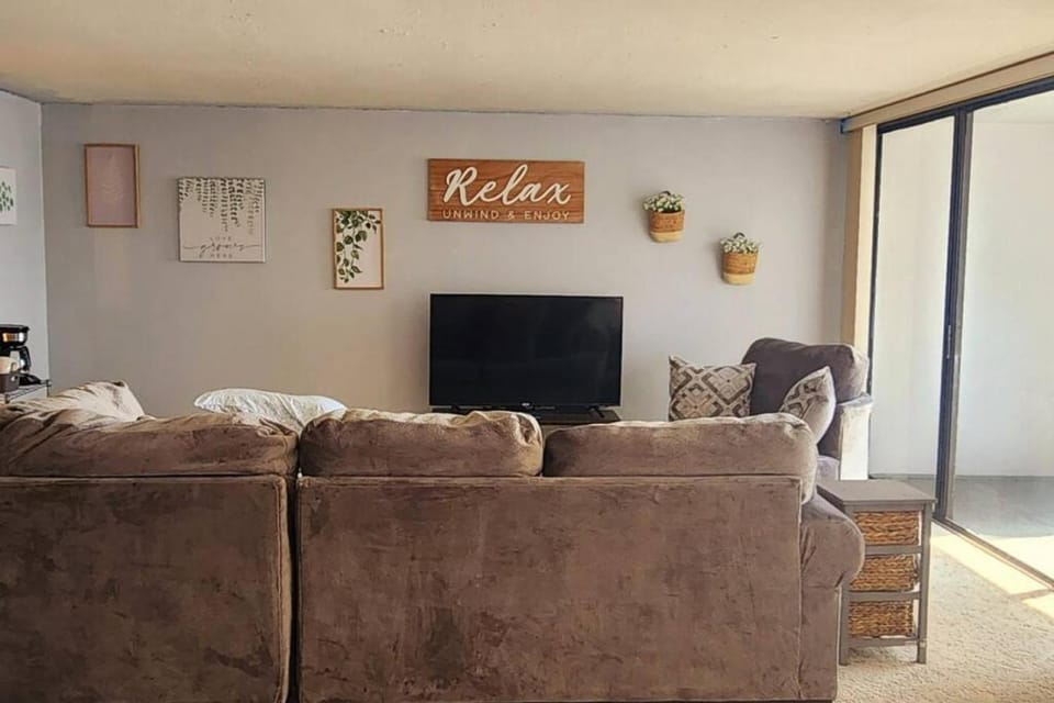 Living room, Bedroom