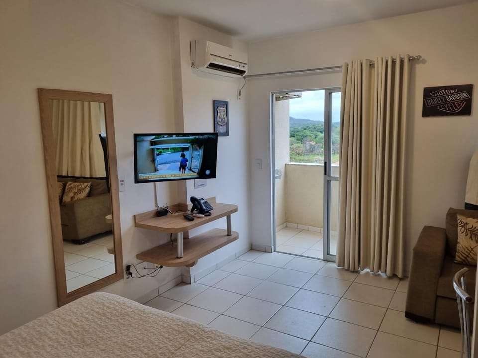 Communal lounge/ TV room, TV and multimedia, Bedroom, air conditioner