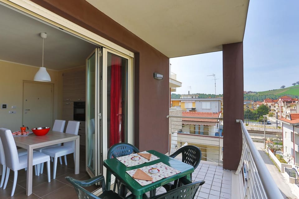 Balcony/Terrace, Balcony/Terrace