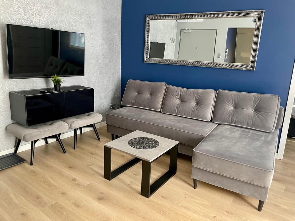TV and multimedia, Seating area