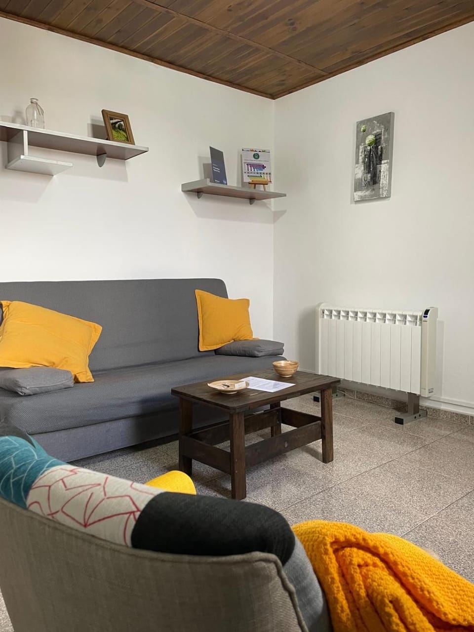 Living room, heating, internet