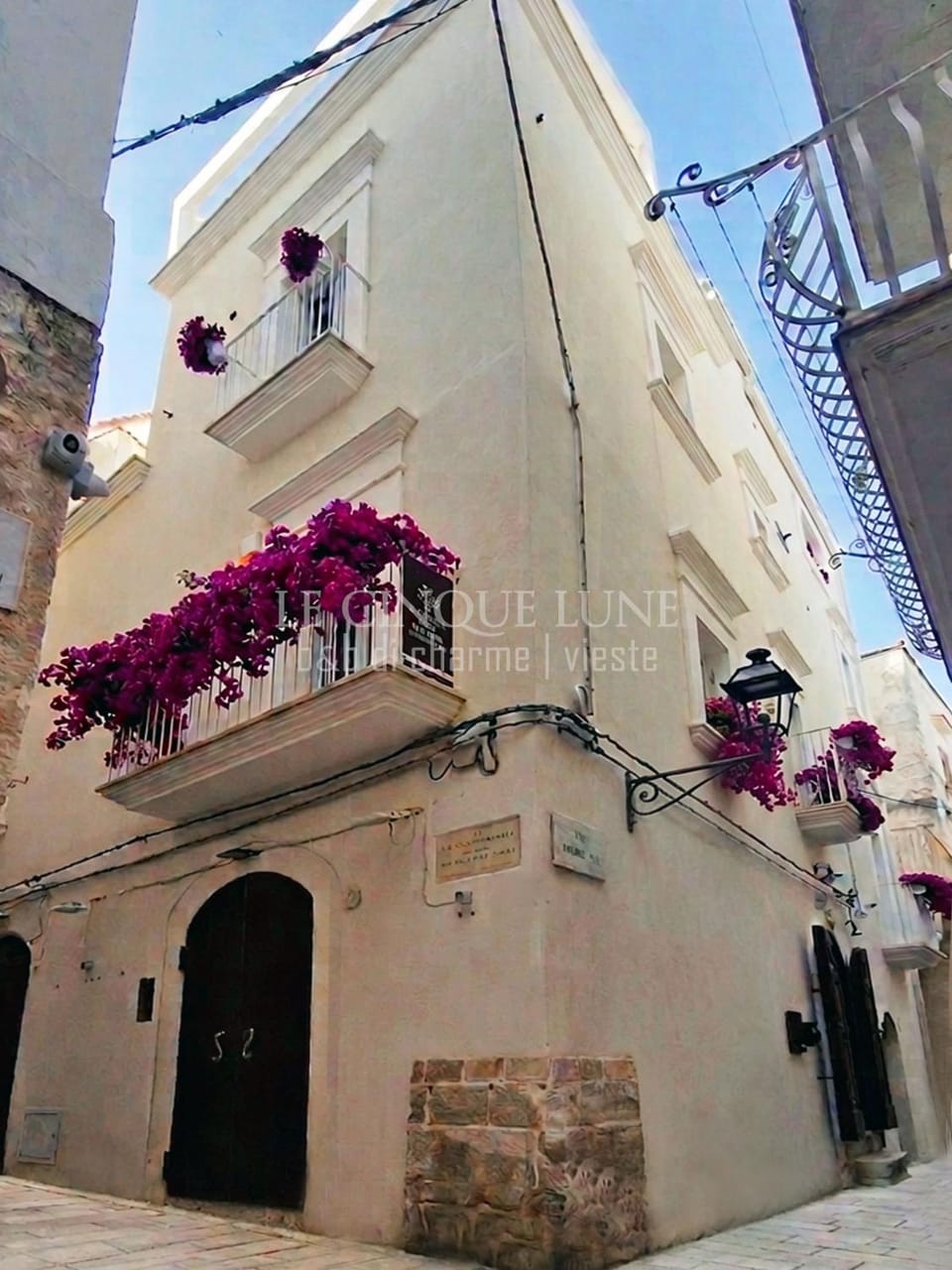Property building, Street view