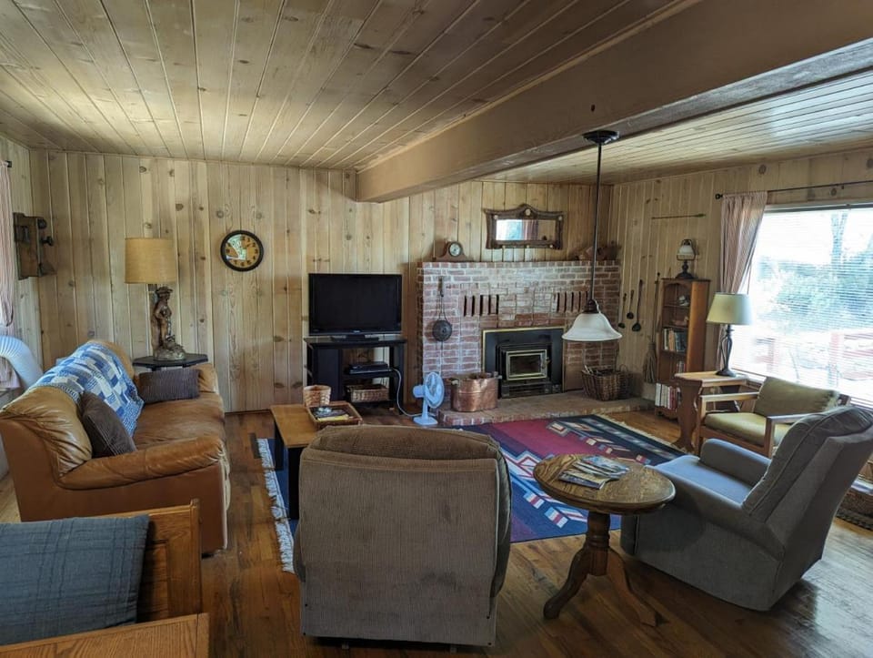 Moore's Cabin Cabin in Sierra Nevada