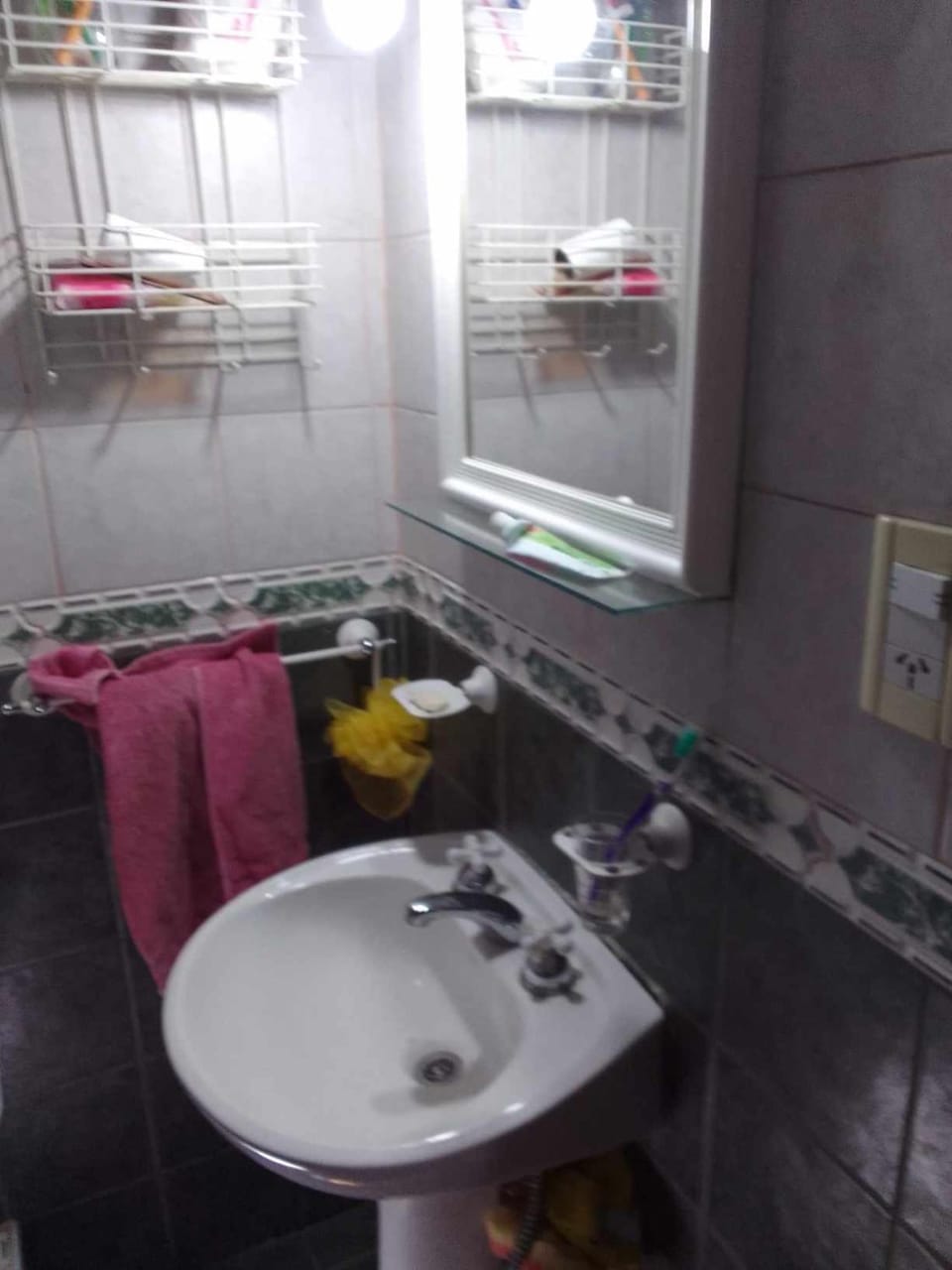 Bathroom, towels