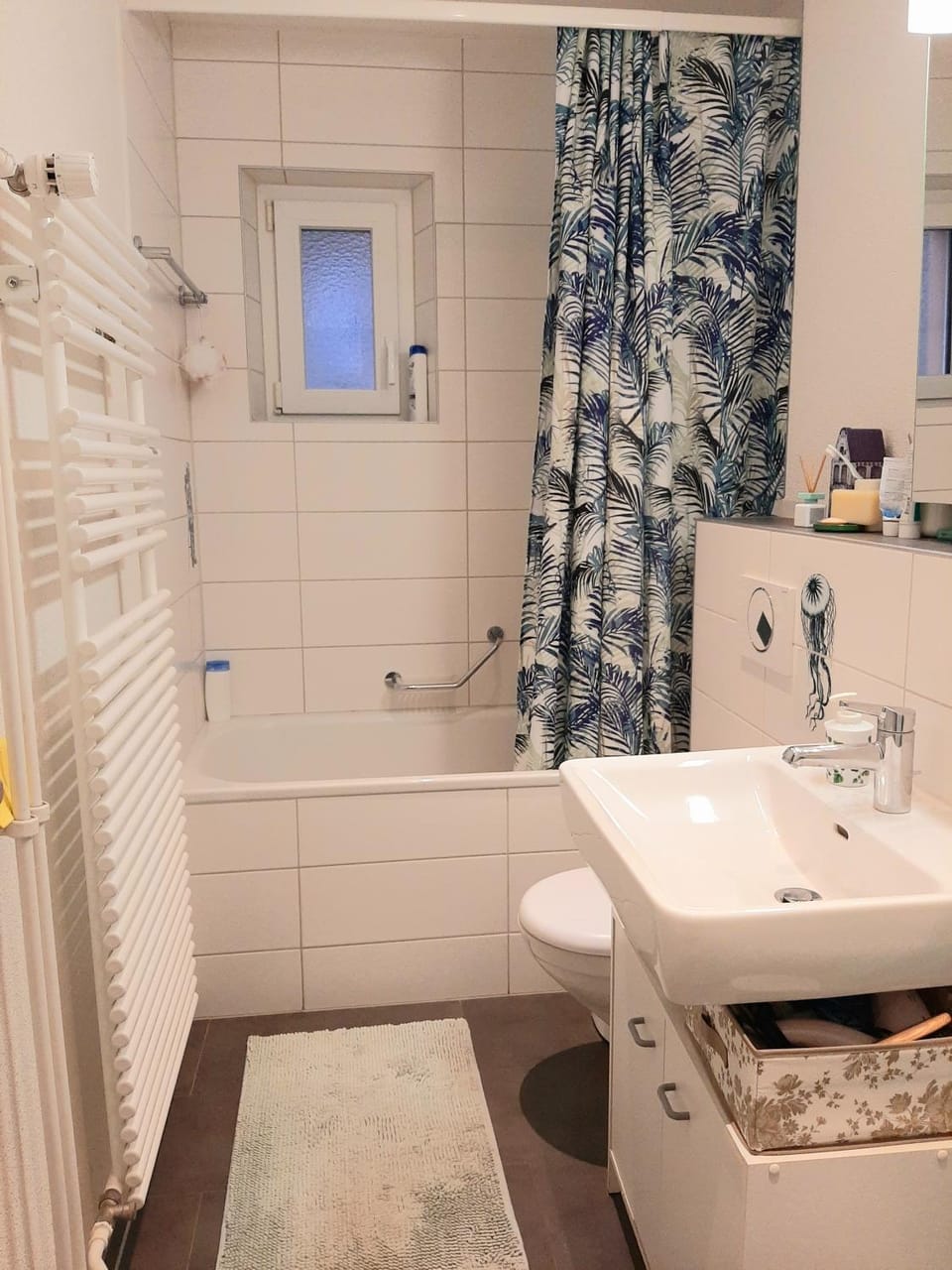 Shower, Toilet, Bathroom, Bath