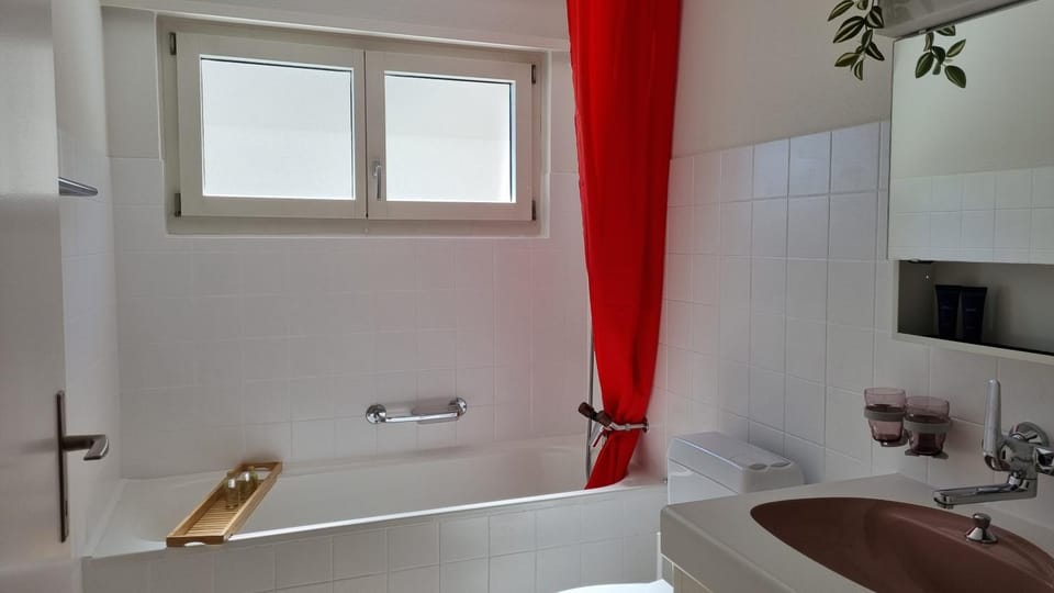 Bathroom, Bath