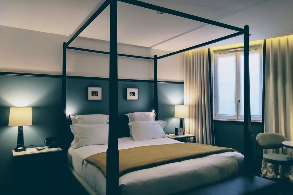 Bed, Photo of the whole room