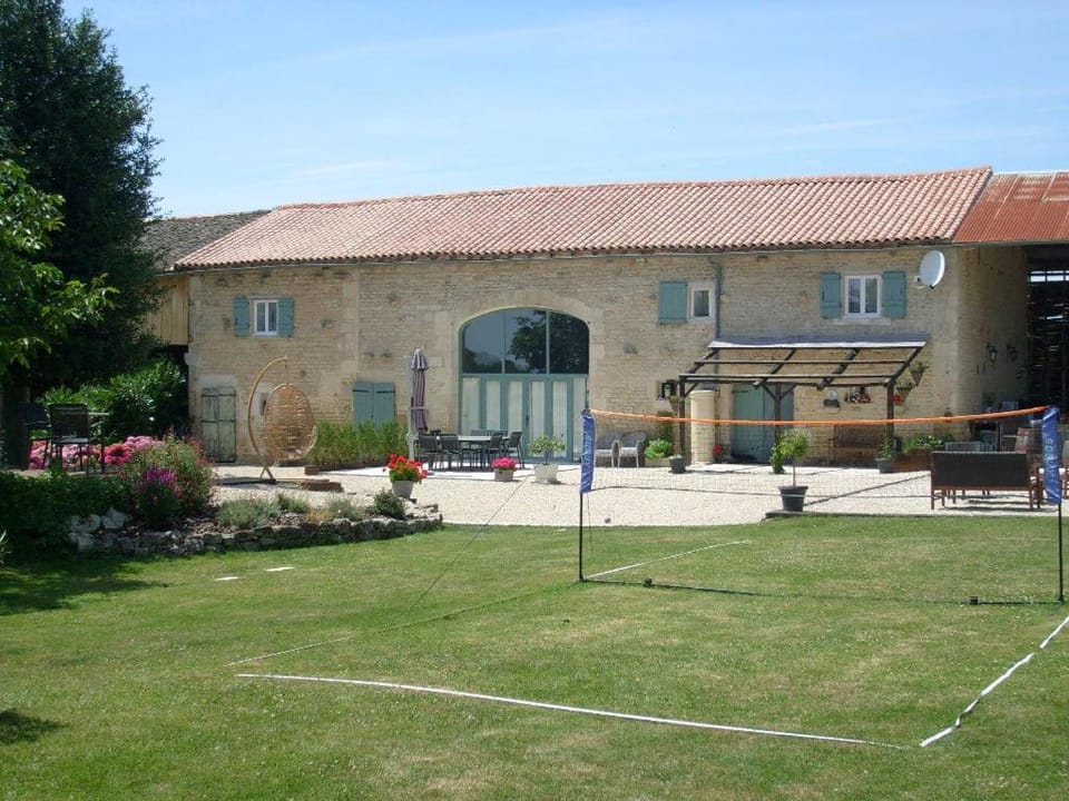 Garden, Area and facilities