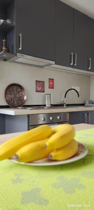 Kitchen or kitchenette, Food and drinks, stove