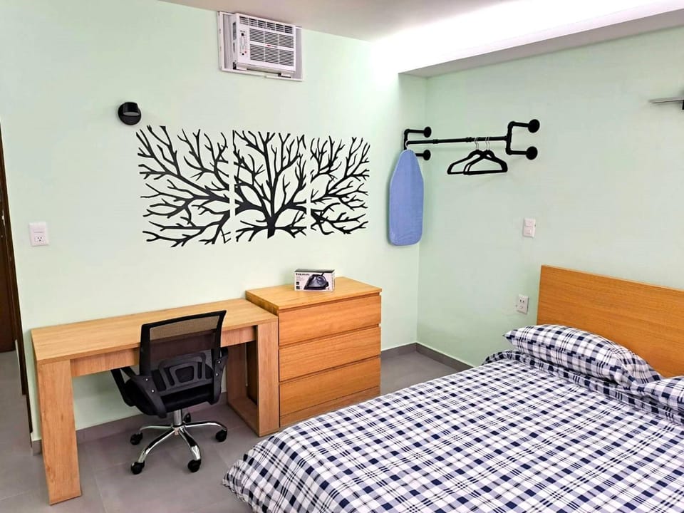 Bed, Photo of the whole room, Bedroom, air conditioner