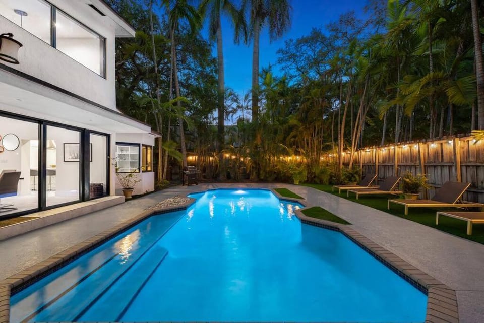 Pool view, Swimming pool