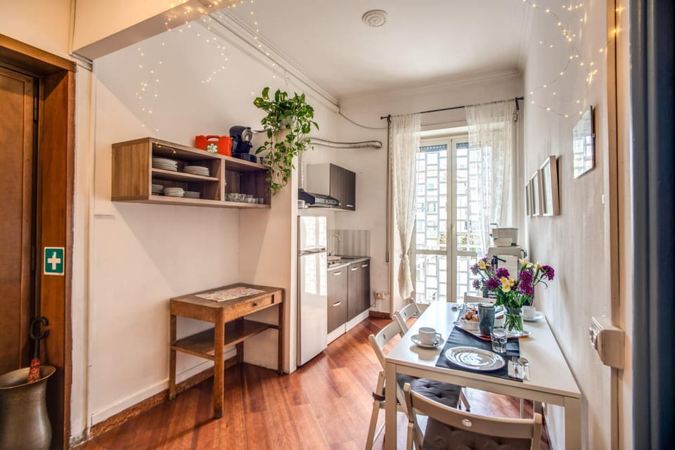 Dining area, Breakfast