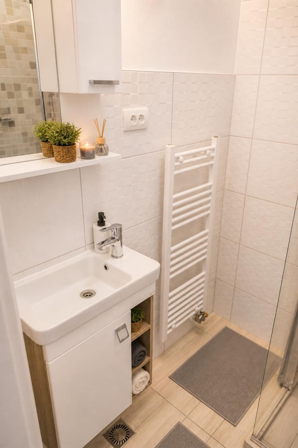 Shower, Bathroom