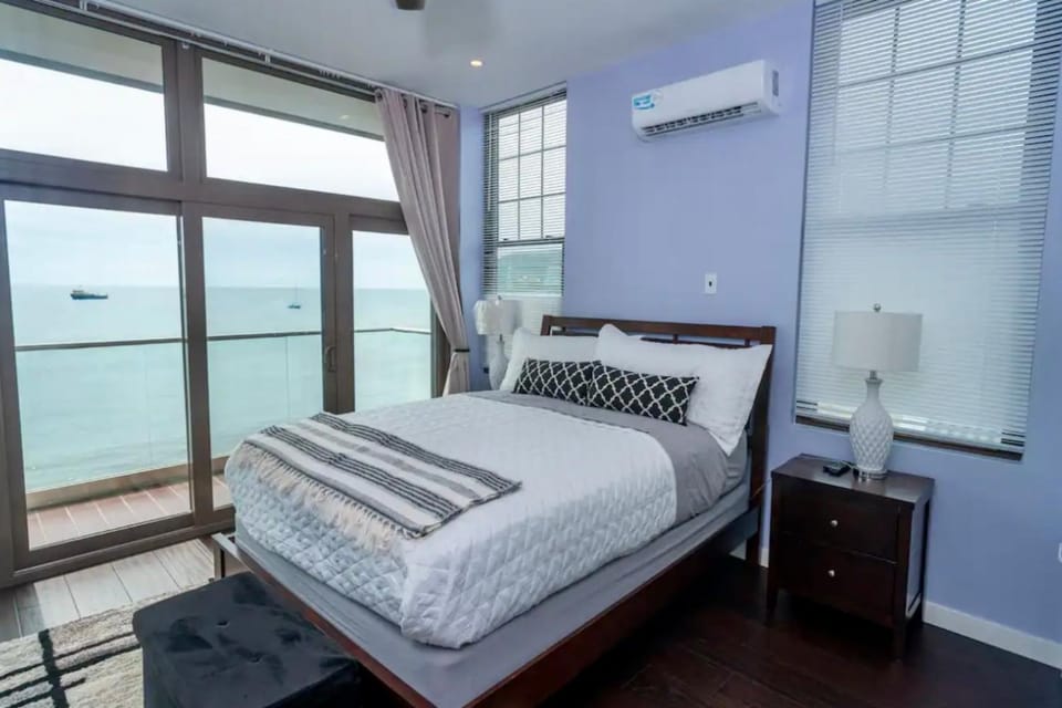 Photo of the whole room, Bedroom, air conditioner