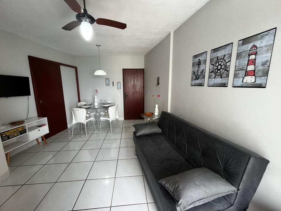 Communal lounge/ TV room, TV and multimedia, Living room, Seating area, Dining area, Evening entertainment