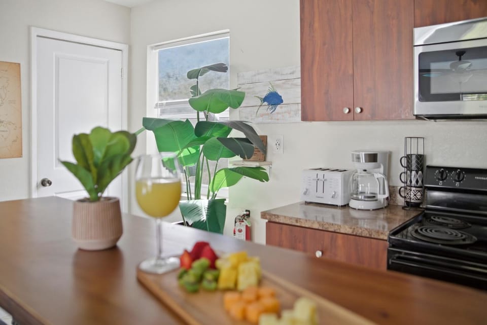 Coffee/tea facilities, Kitchen or kitchenette, Food and drinks, Food, oven, toaster