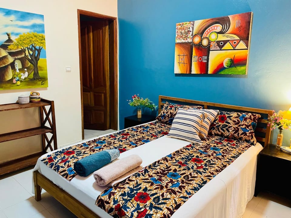 Bed, Decorative detail, Bedroom