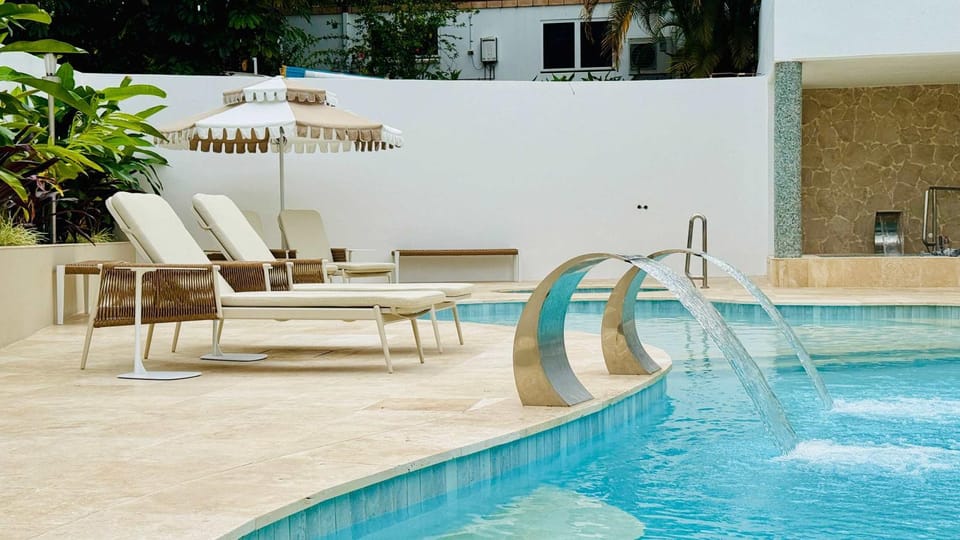 Patio, Balcony/Terrace, Pool view, Swimming pool, Swimming pool, sunbed