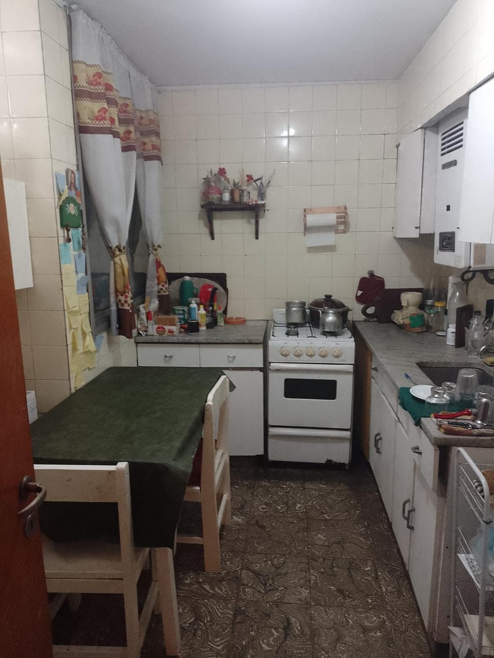 Kitchen or kitchenette, Dining area, minibar, pet friendly, stove